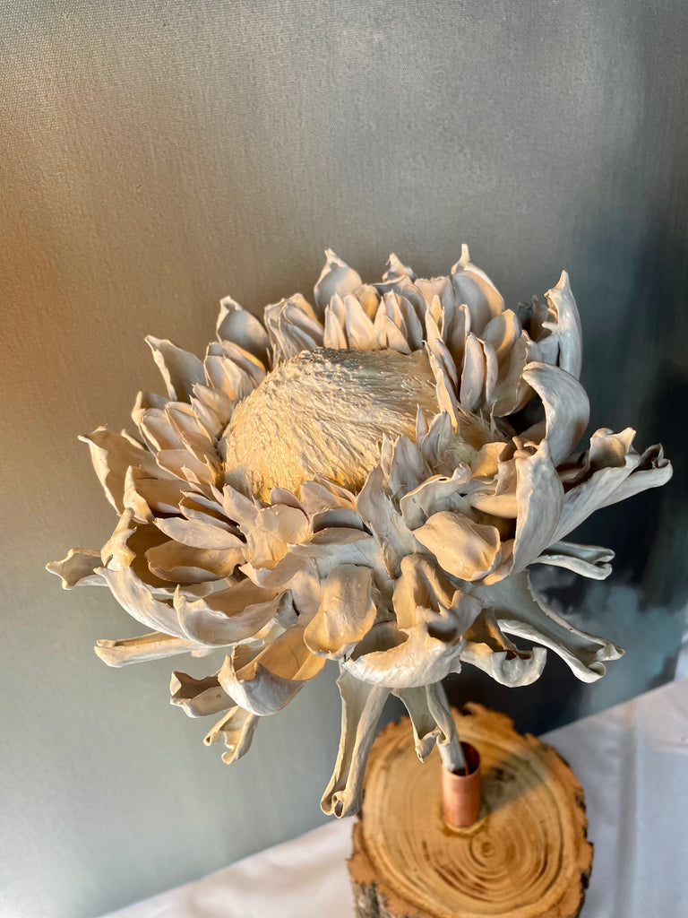 Forever Joy Artichoke Sculpture – Soft White