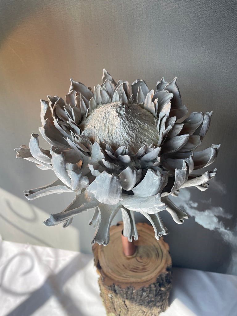 Forever Joy Artichoke Sculpture – Soft White