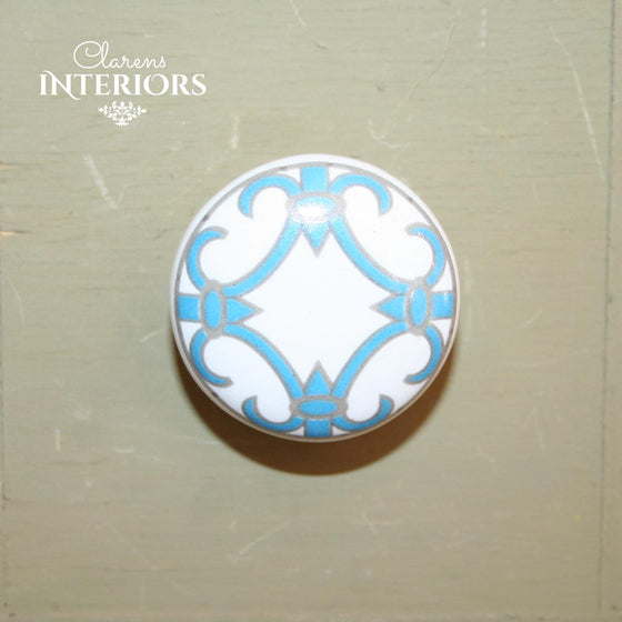 Blue fleur de lis knob