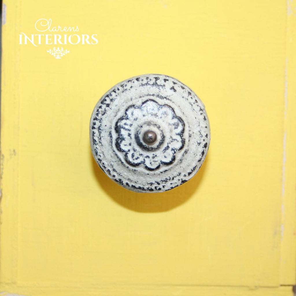 Iron floral knob