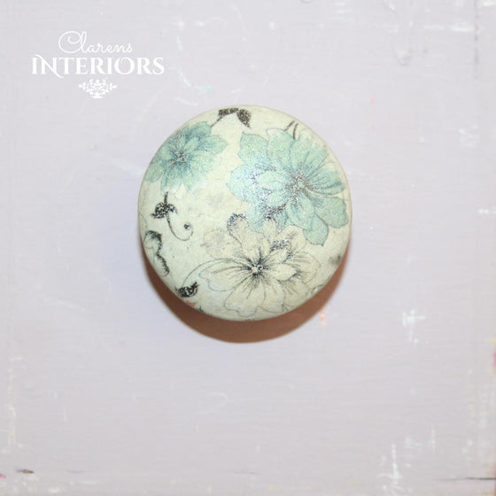 Stone floral knob